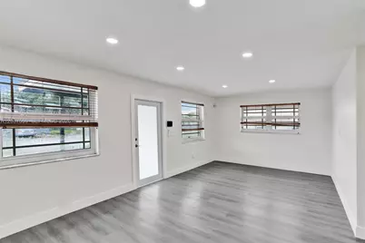1341 NW 75th St, Miami, FL 33147 - Photo 6