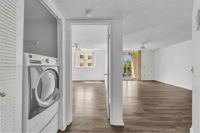 8255 Lake Dr #304, Doral, FL 33166 - Photo 22