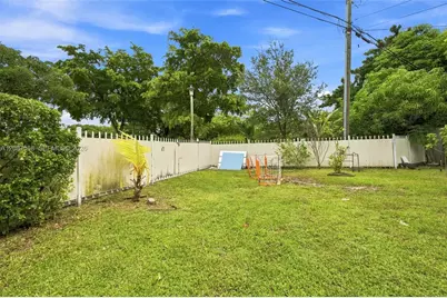 1299 NW 120th St, North Miami, FL 33167 - Photo 26