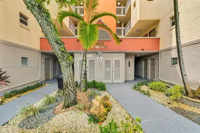 8255 Lake Dr #304, Doral, FL 33166 - Photo 2