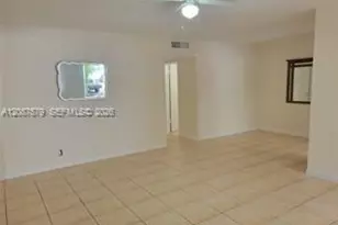 8704 NW 35th St, Coral Springs, FL 33065 - Photo 10