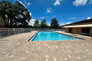 3630 N 56th Ave, Hollywood, FL 33021 - Photo 14