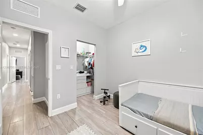 156 SW 185th Way, Pembroke Pines, FL 33029 - Photo 22