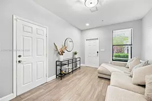 156 SW 185th Way, Pembroke Pines, FL 33029 - Photo 2