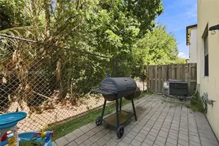 156 SW 185th Way, Pembroke Pines, FL 33029 - Photo 28