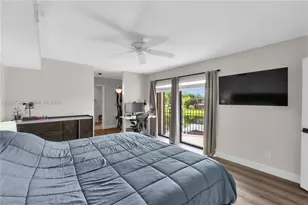 11882 SW 12th Pl, Davie, FL 33325 - Photo 18