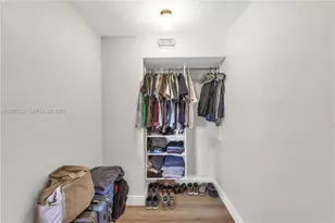 11882 SW 12th Pl, Davie, FL 33325 - Photo 20