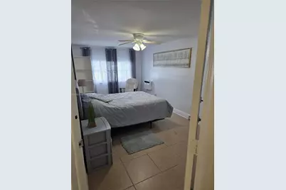 5712 Hollywood Blvd #1, Hollywood, FL 33021 - Photo 8