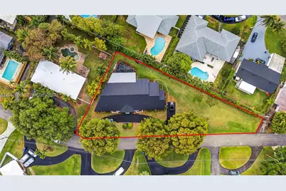 3211 Calle Largo Dr, Hollywood, FL 33021 - Photo 26