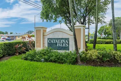 8870 N Isles Cir, Tamarac, FL 33321 - Photo 36