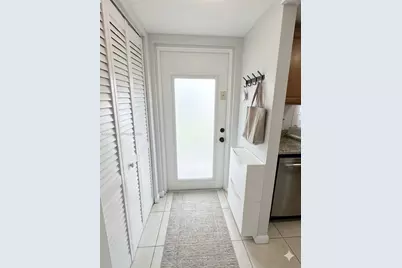 9181 Sunrise Lakes Blvd #312, Sunrise, FL 33322 - Photo 2