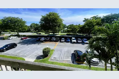 8429 Forest Hills Dr #305, Coral Springs, FL 33065 - Photo 24