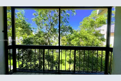 8429 Forest Hills Dr #305, Coral Springs, FL 33065 - Photo 8