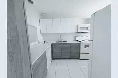 8429 Forest Hills Dr #305, Coral Springs, FL 33065 - Photo 2