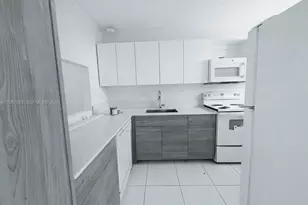 8429 Forest Hills Dr, Coral Springs, FL 33065 - Photo 2