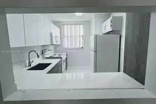 8429 Forest Hills Dr, Coral Springs, FL 33065 - Photo 4
