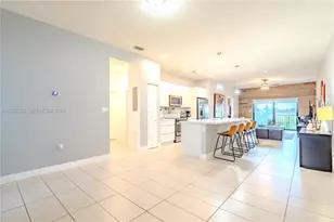 7809 NW 104th Ave, Doral, FL 33178 - Photo 8