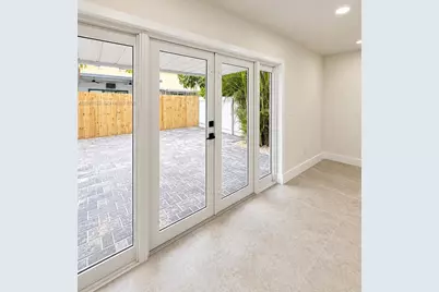 7164 W 3rd Ave, Hialeah, FL 33014 - Photo 12