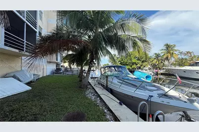 2935 NE 163rd St #2Q, North Miami Beach, FL 33160 - Photo 4
