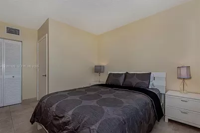 90 Alton Rd #501, Miami Beach, FL 33139 - Photo 4