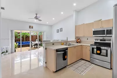 17133 SW 137th Pl, Miami, FL 33177 - Photo 12