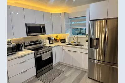 7767 Meridian St, Miramar, FL 33023 - Photo 10