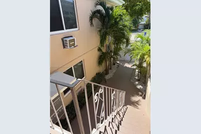 16911 NE 21st Ave #8, North Miami Beach, FL 33162 - Photo 12