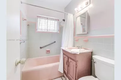 800 NE 144th St, North Miami, FL 33161 - Photo 30