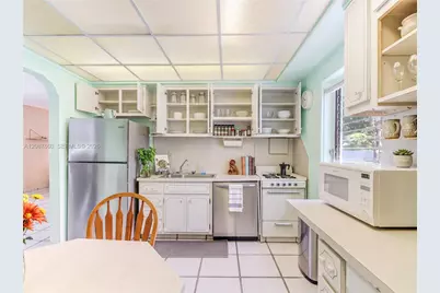 800 NE 144th St, North Miami, FL 33161 - Photo 24