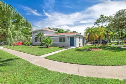 800 NE 144th St, North Miami, FL 33161 - Photo 2