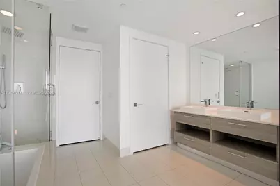 650 NE 32nd St #2802, Miami, FL 33137 - Photo 10