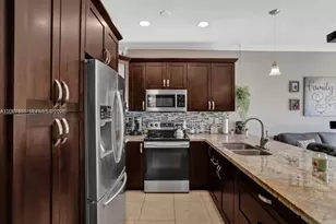 24705 SW 110th Pl, Homestead, FL 33032 - Photo 8