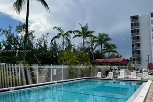 3660 NE 166th St, North Miami Beach, FL 33160 - Photo 30