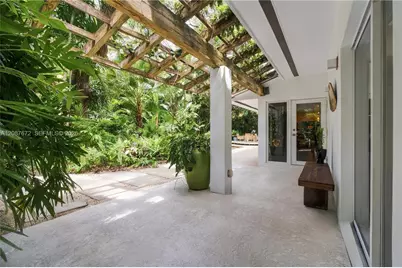 4005 S Loquat Ave, Miami, FL 33133 - Photo 6