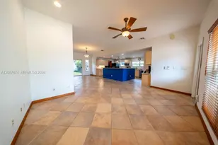 919 S Lakeside Pl, Lantana, FL 33462 - Photo 6