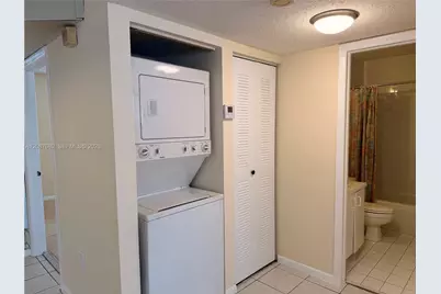 8019 Lake Dr #202, Doral, FL 33166 - Photo 12