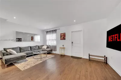 710 NE 141st St, North Miami, FL 33161 - Photo 20