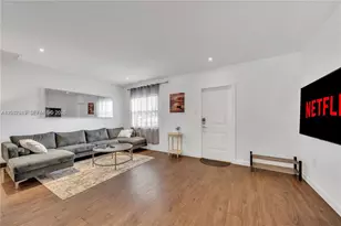 710 NE 141st St, North Miami, FL 33161 - Photo 20