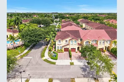 889 SW 151st Pl, Miami, FL 33194 - Photo 1