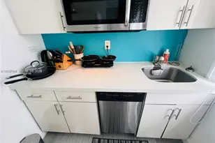 1611 Michigan Ave, Miami Beach, FL 33139 - Photo 4