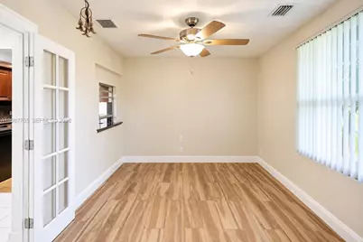 7303 NW 59th St, Tamarac, FL 33321 - Photo 10