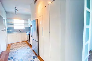 8620 Byron Ave, Miami Beach, FL 33141 - Photo 4