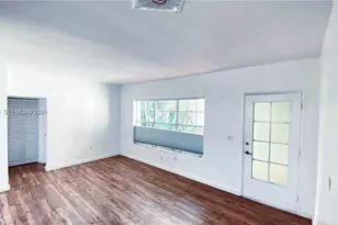 8620 Byron Ave, Miami Beach, FL 33141 - Photo 8