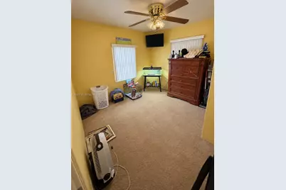 2101 NW 87th St, Miami, FL 33147 - Photo 12