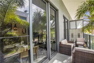 121 NE 34th St, Miami, FL 33137 - Photo 24