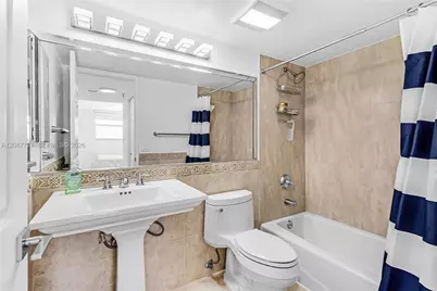 5880 Collins Ave #PH3, Miami Beach, FL 33140 - Photo 28