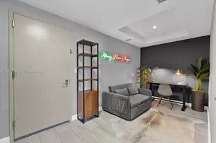 45 SW 9th St, Miami, FL 33130 - Photo 8