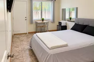 1026 NE 9th Ave, Fort Lauderdale, FL 33304 - Photo 16