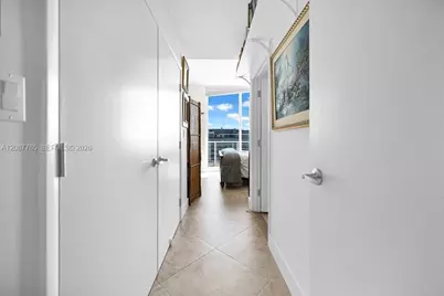 1900 N Bayshore Dr #5103, Miami, FL 33132 - Photo 36