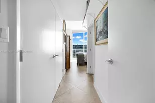 1900 N Bayshore Dr, Miami, FL 33132 - Photo 36
